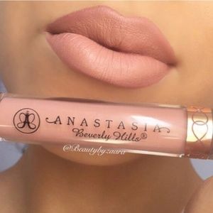 NWT Anastasia Liquid Lipstick: Naked